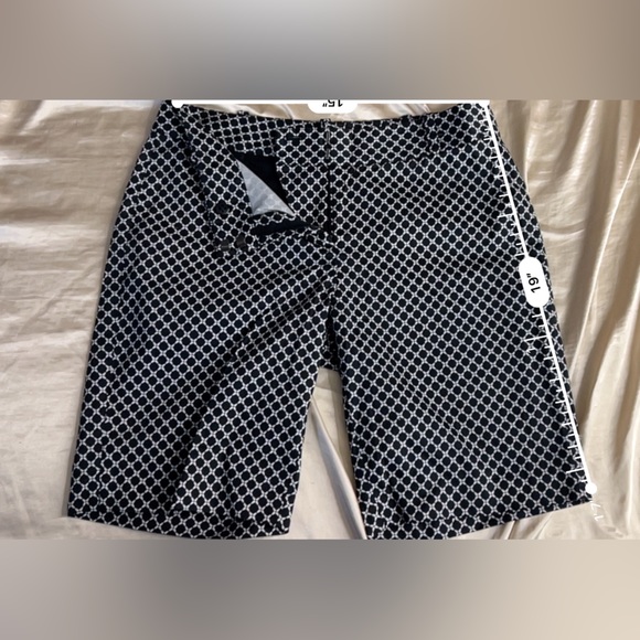 Talbots Shorts - Picture 2 of 5